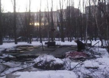 В Киеве сгорел пункт обогрева, погибла женщина