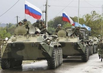 Финские журналисты засняли, как огромная колонна техники движется к Украине