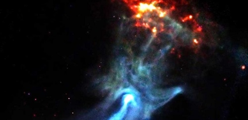 Астрономы зафиксировали в космосе "Божью руку"