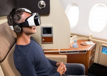 В самолетах будут выдавать шлем виртуальной реальности SAMSUNG GEAR VR