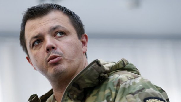 Семенченко заявил, что не писал рапорт об увольнении, его страницу взломали