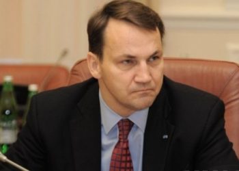 СМИ: Сикорский получил письмо с угрозами