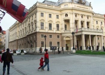 Словакия: Провалился референдум о судьбе однополых браков