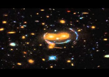 Ученые показали гигантский космический смайлик