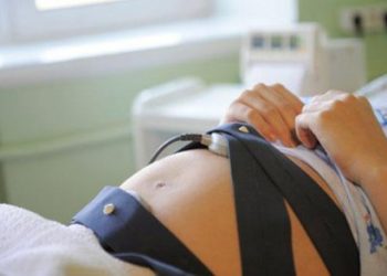 Медики посоветовали стимулировать роды на 37 неделе