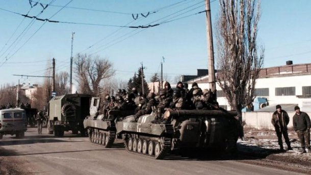 В Горловку со стороны Дебальцево вошли 2 колонны военной техники