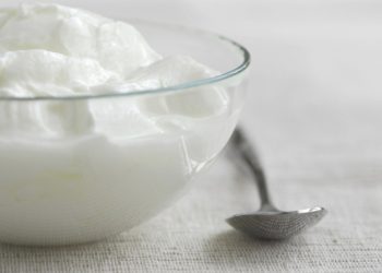 Чем для гипертоника полезен йогурт