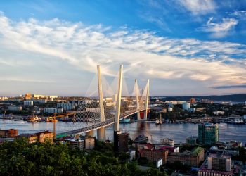 Центробанк может начать выпуск купюры «Владивосток 2000»