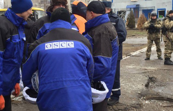 Из Донбасса вывезли более 9 тыс. человек, - источник
