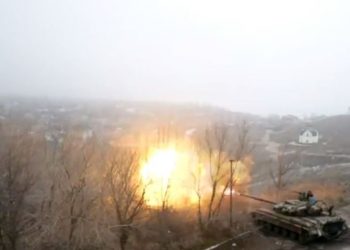 В сети появилось видео утреннего боя в Широкино