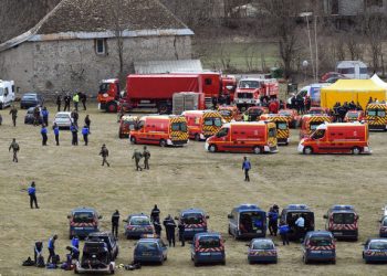 В Дюссердольф съезжаются родственники погибших пассажиров А320