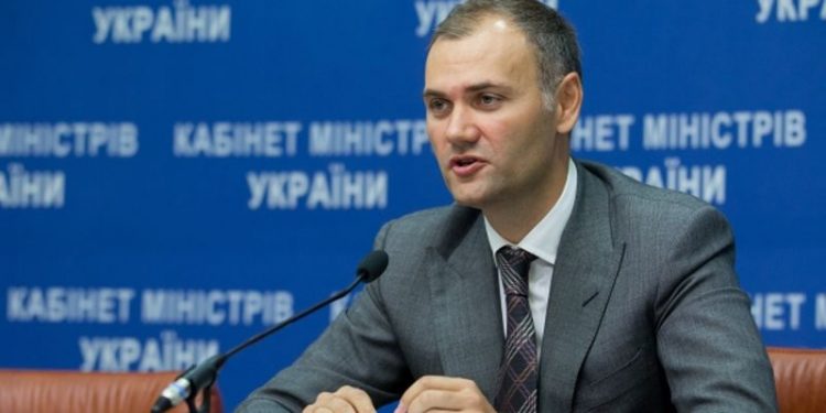 В сети появилось видео задержания Колобова