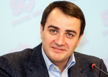 Украинская сборная заслуживает победы, - Павленко о вчерашней игре