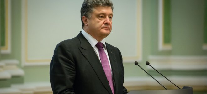 Порошенко рассказал, сколько часов он говорит по телефону с Путиным