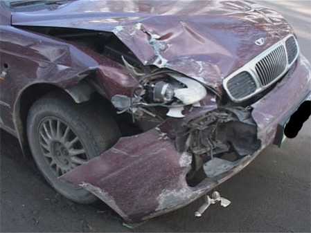 Авария в Сумах: пьяный водитель врезался в ЗАЗ и попытался с крыться с места ДТП