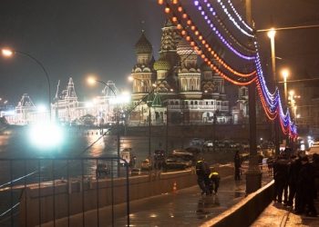 Спутница Немцова хочет вернуться домой