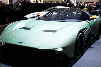 В Женеве представлен Aston Martin Vulcan