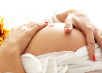 Изобретен пояс для беременных, который отслеживает сердцебиение ребенка
