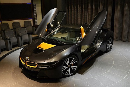 Прошла презентация BMW i8