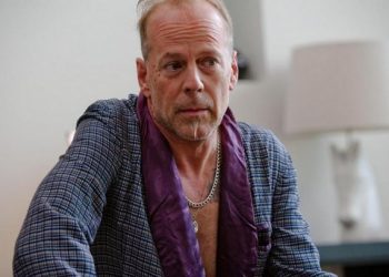 Брюс Уиллис решил сменить вид деятельности