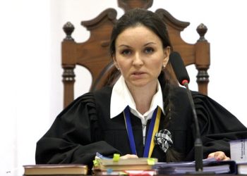 Прокуратура вручила судье Царевич копию ходатайства об ее аресте