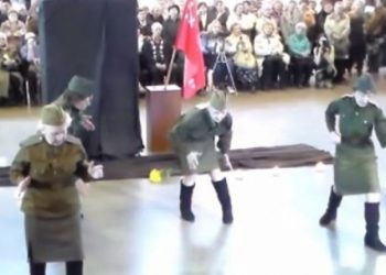 Интернет « подорвали» российские пенсионерки, танцующие под dubstep