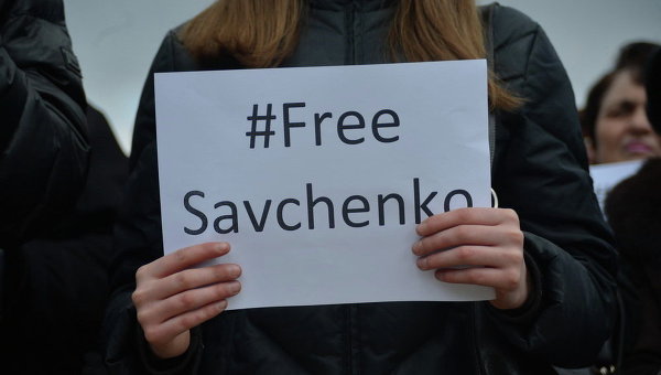 В Петербурге отпустили задержанных за акцию в поддержку Надежды Савченко
