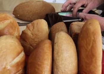 АМКУ рекомендует торговым сетям снизить цены на продукты
