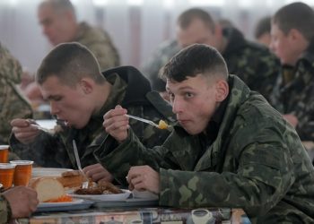 Богомолец: Более половины призывников непригодные к службе