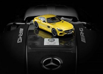 Мерседес создал игрушечные Mercedes-AMG GT