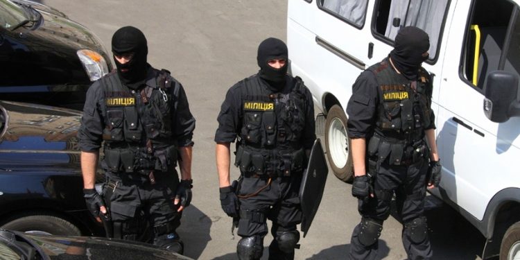 В Луганской области СБУ задержала двух информаторов террористов