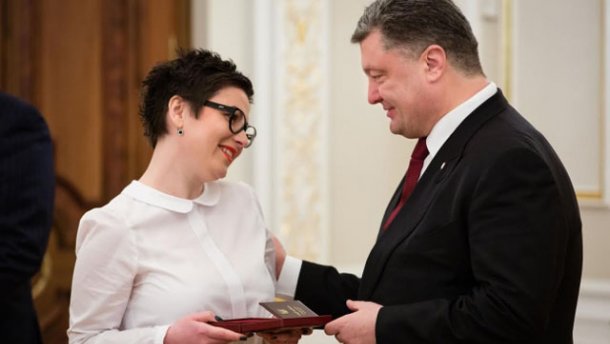 Порошенко вручил орден автору песни «Витя, чао»