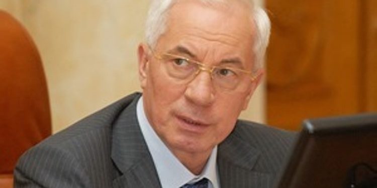МВД: Азаров незаконно получил 585 тыс. грн пенсии