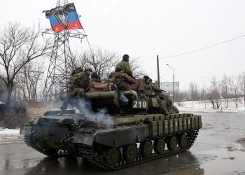 Террористы арестовали атамана Косогора из Красного Луча и сожгли его дом