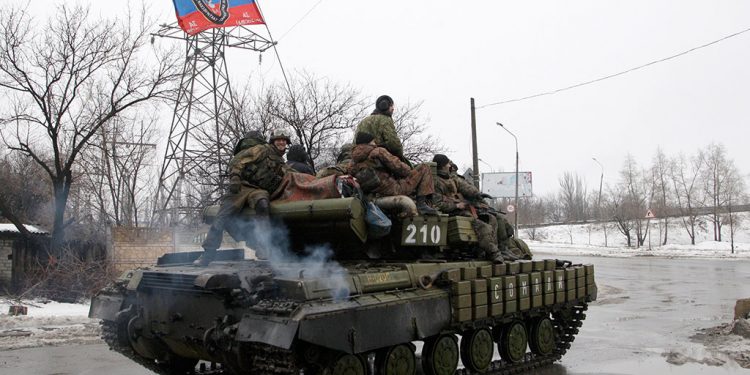 Террористы арестовали атамана Косогора из Красного Луча и сожгли его дом