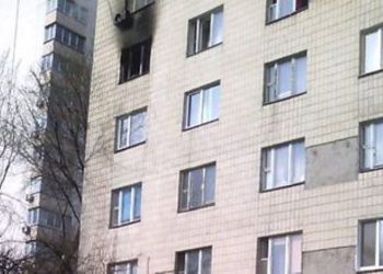 Пожар в Киеве: Из горящего общежития эвакуировали двадцать пять человек