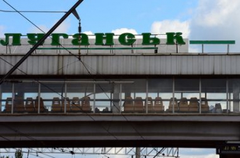 Медики Луганска вместо зарплаты получили суп и кашу