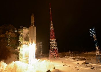 Космонавты будут делать пересадку на орбите
