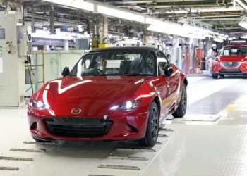 Компания Mazda запустила серийное производство родстера MX-5 нового поколения