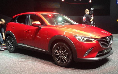 Mazda представила в Женеве экономичный CX-3