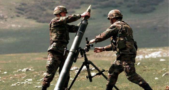 У донецкого аэропорта на мине подорвался пикап террористов