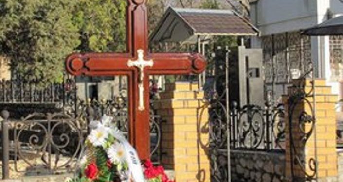 Стало известно, почему сына Януковича похоронили на мемориальном кладбище