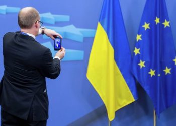Миссия ЕС начала работу по проверке готовности Украины к безвизовому режиму