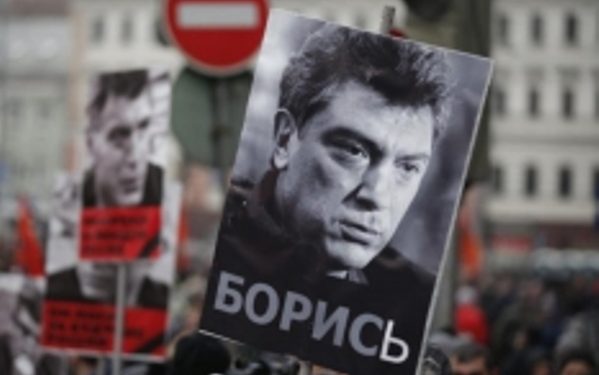 Один из подозреваемых в убийстве Бориса Немцова подорвал себя гранатой