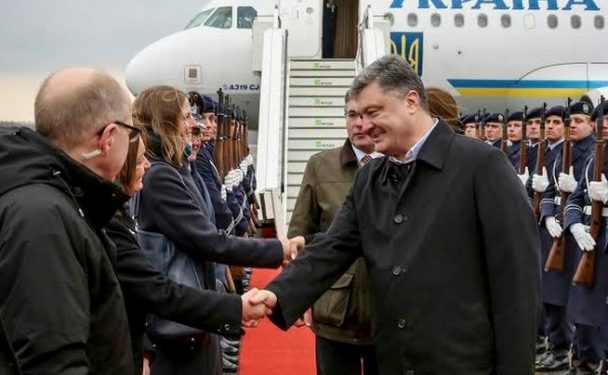 Глава Украины поблагодарил украинцев Германии за помощь солдатам