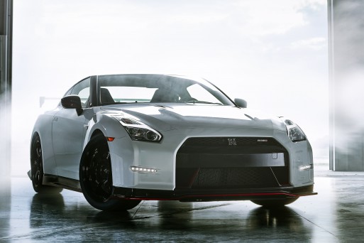 Компания Nissan представила GT-R 2016 модельного года