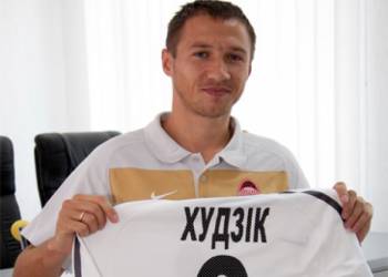 Игрок “Зари» Павел Худзик попал в ДТП и находится в коме