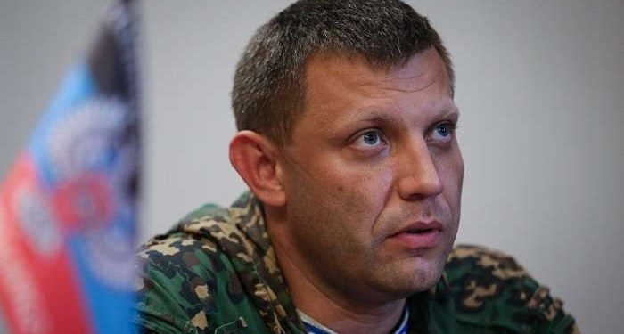 Захарченко распорядился выплачивать пенсии в рублях
