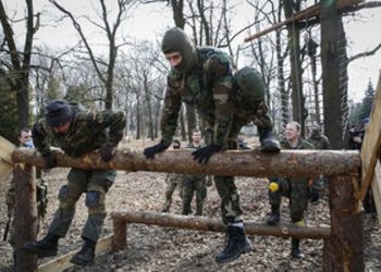 СМИ сообщают о хитростях военкоматов при раздаче повесток