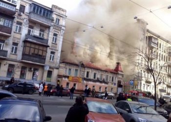 Сегодня в Киеве состоится прощание с погибшими пожарными